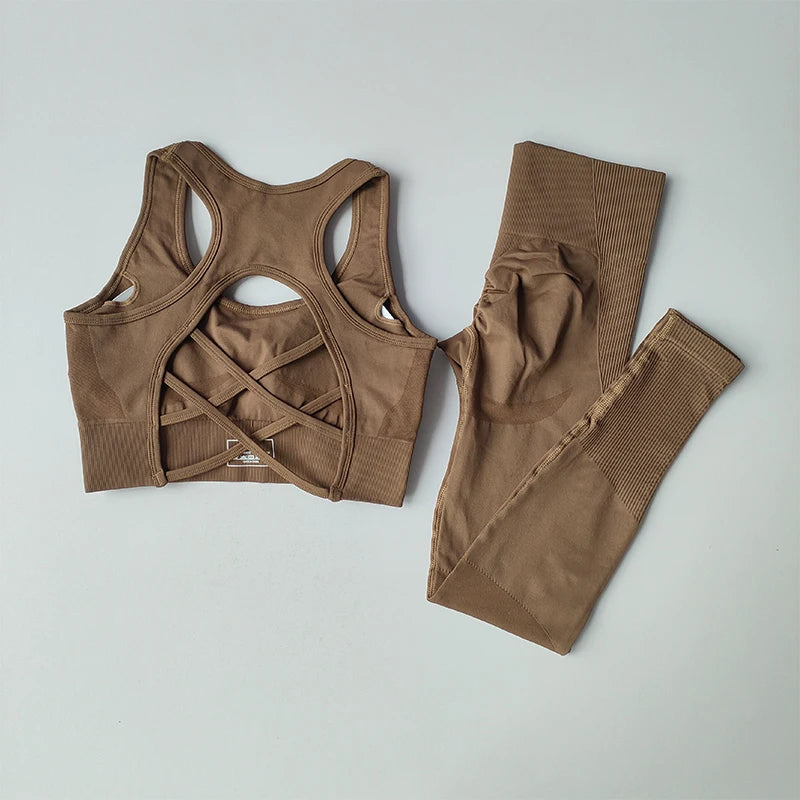 Conjunto de Sujetador y Mallas Deportivo para Mujer – Comodidad y Estilo en Movimiento