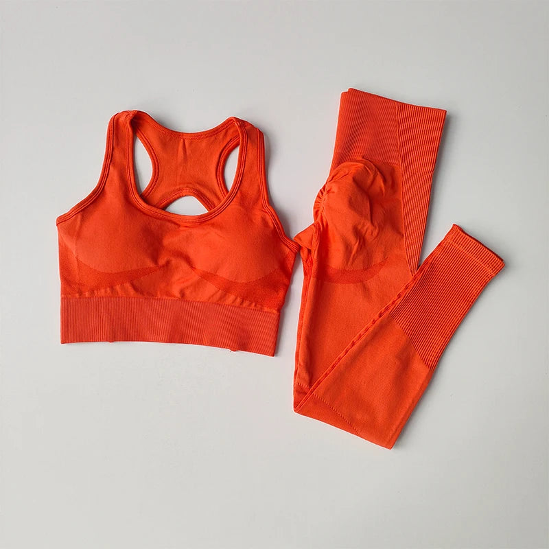 Conjunto de Sujetador y Mallas Deportivo para Mujer – Comodidad y Estilo en Movimiento