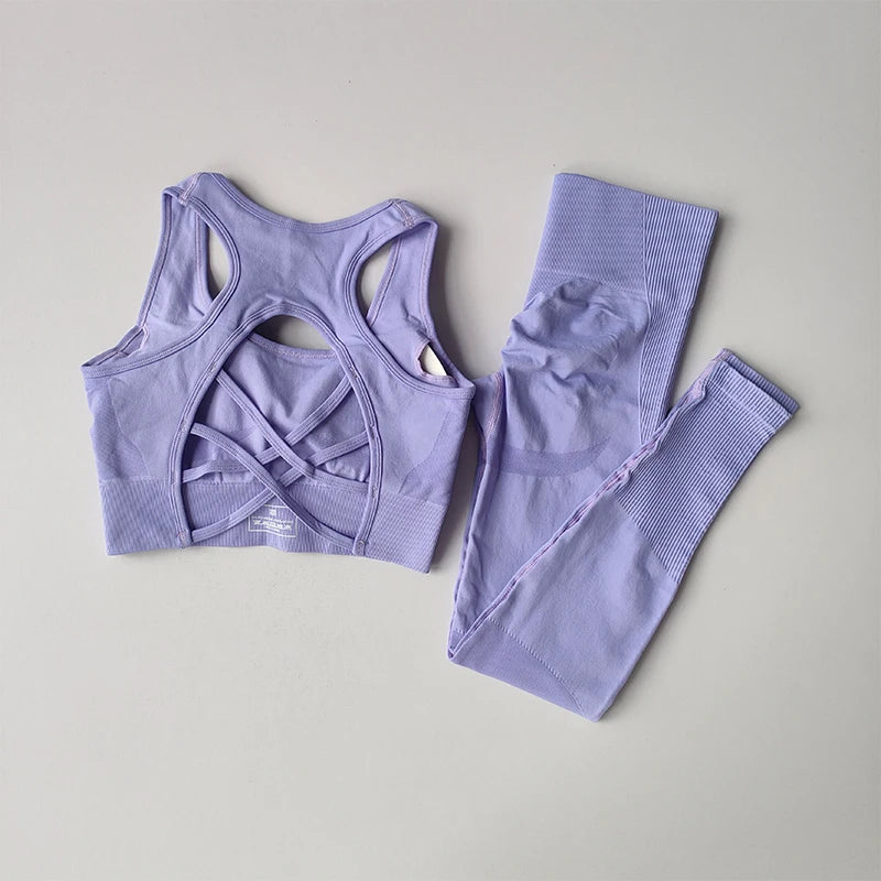 Conjunto de Sujetador y Mallas Deportivo para Mujer – Comodidad y Estilo en Movimiento